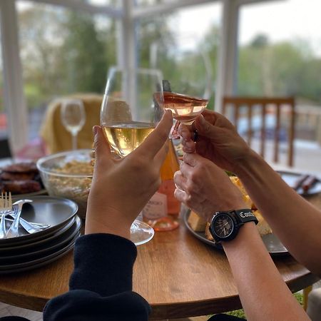 Family Gathering Bungalow Southampton Ngoại thất bức ảnh