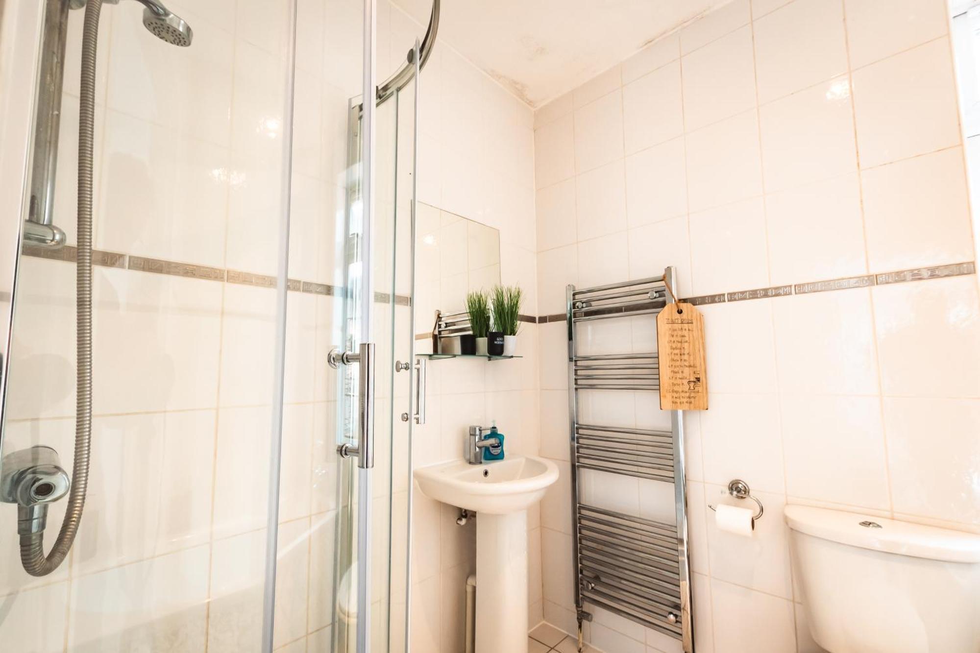 Family Gathering Bungalow Southampton Ngoại thất bức ảnh
