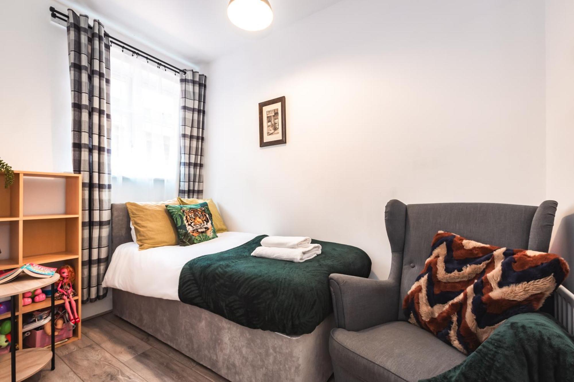 Family Gathering Bungalow Southampton Ngoại thất bức ảnh