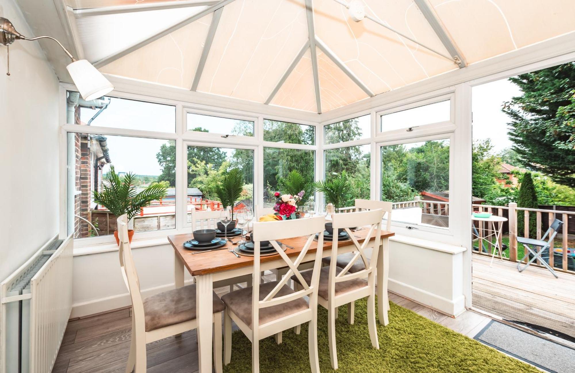 Family Gathering Bungalow Southampton Ngoại thất bức ảnh