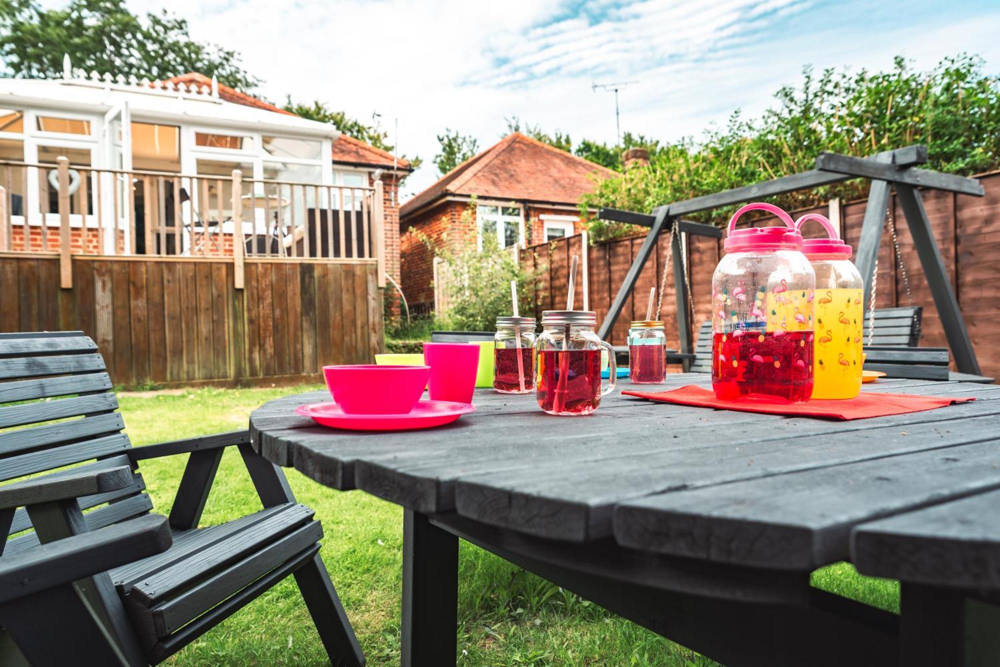 Family Gathering Bungalow Southampton Ngoại thất bức ảnh